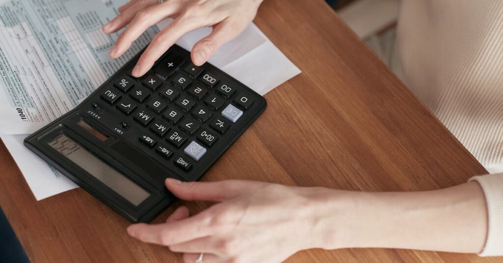 How to Manage Money in a Relationship